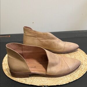 Free People Tan Royale Cutout Leather Flats Booties size 38